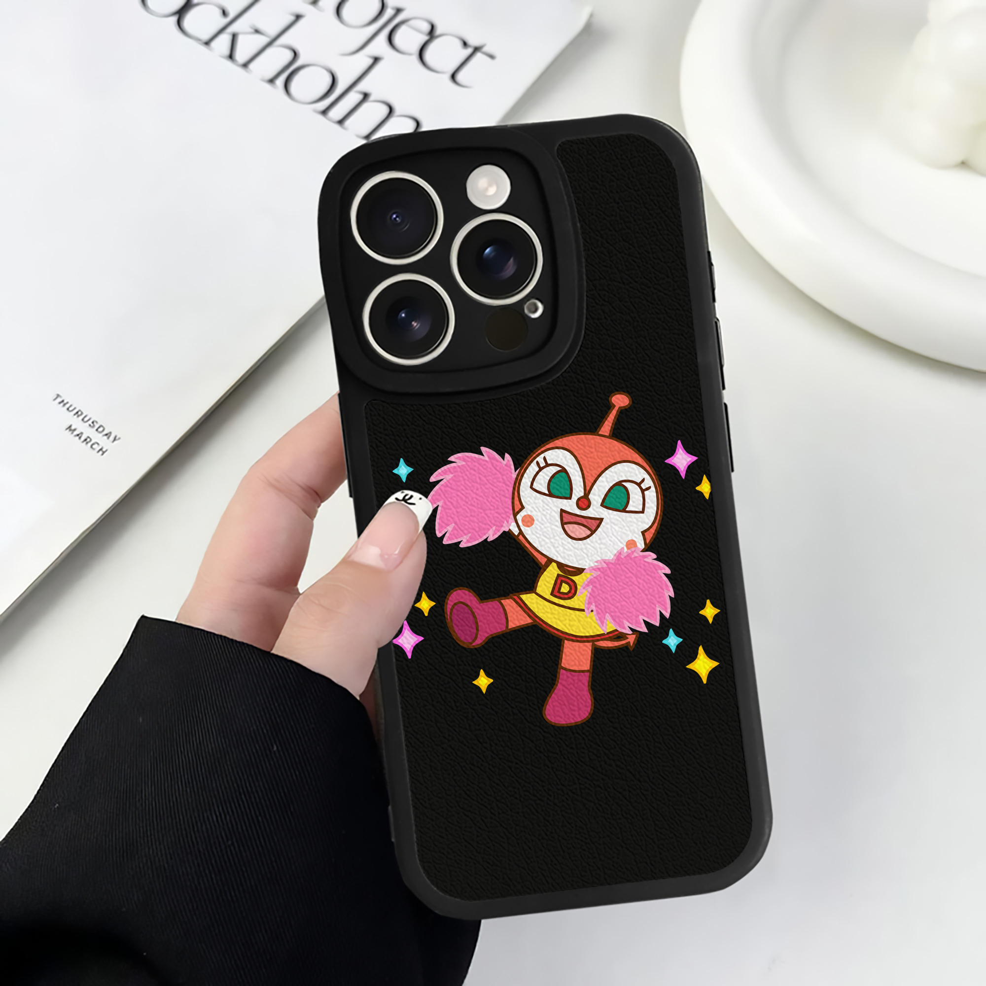 （画像用） アンパンマン Anpanman 【iPhone 16シリーズ対応】シリコンスマホケース（レザー調） 材質：シリコン